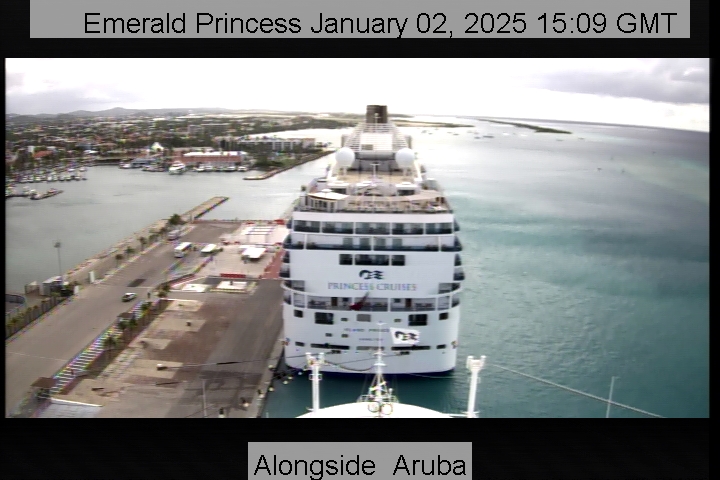 A live picture from the bridge of the Emerald Princess