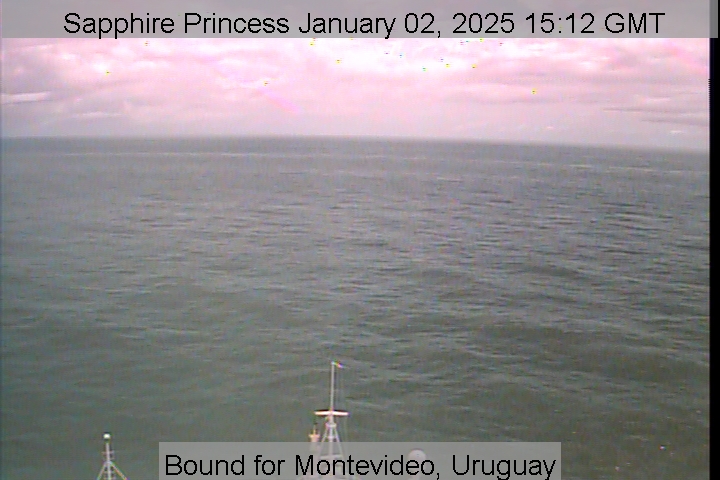 A live picture from the bridge of the Sapphire Princess